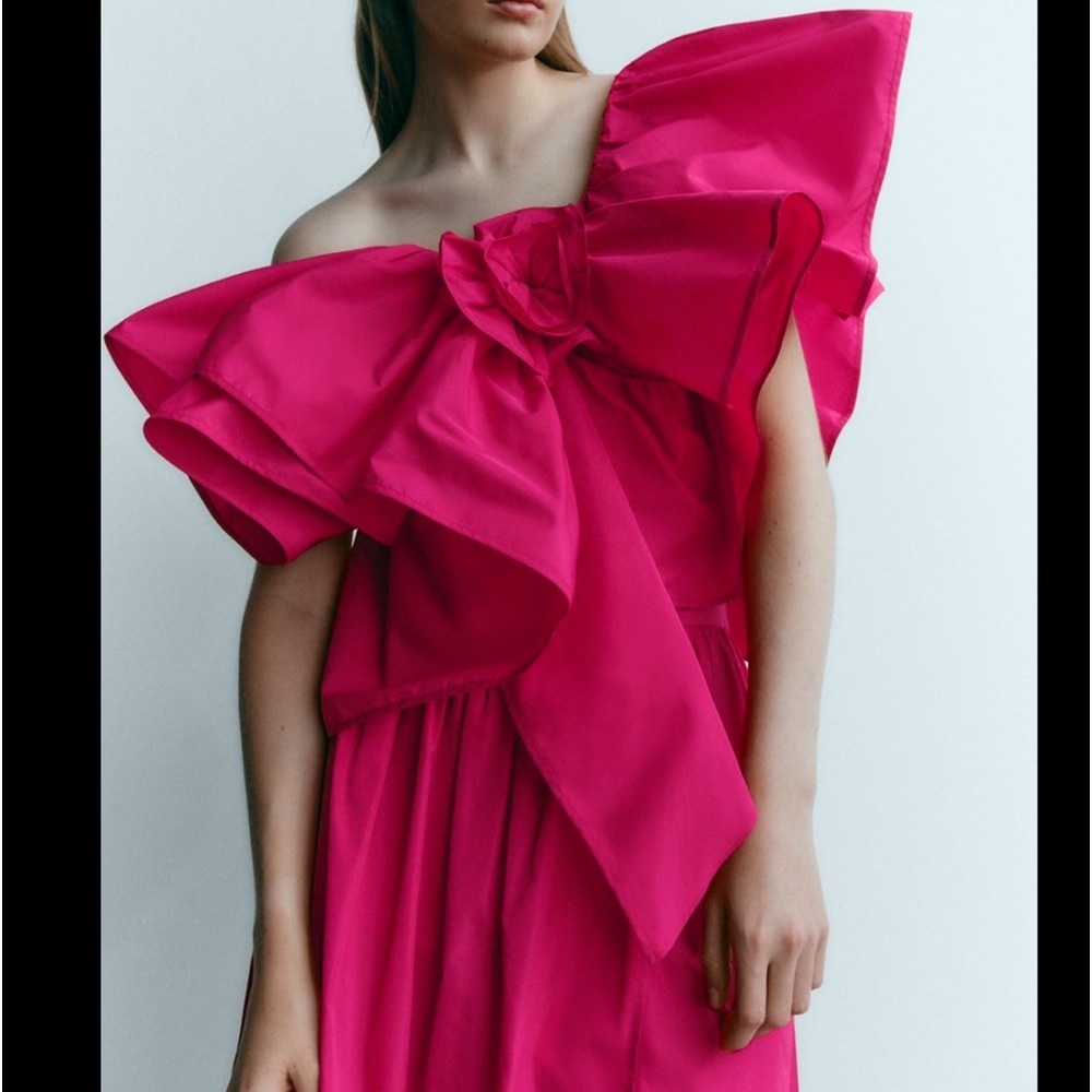 Zara rosette voluminous ruffle top